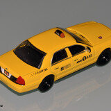 64-NYC-Cab-Ford-Crown-Vic-2001-2