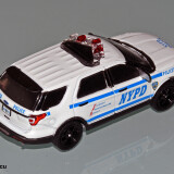64-NYPD-Ford-Explorer-Police-Interceptor-Utility-2016-2