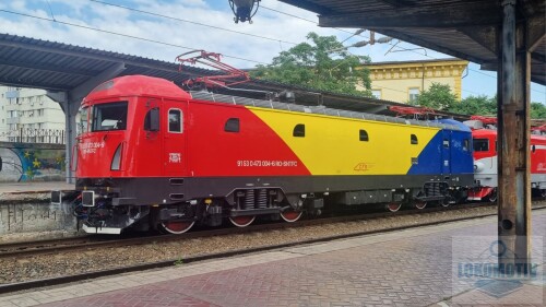 CFR Călători vagoane și locomotive modernizate (4)
